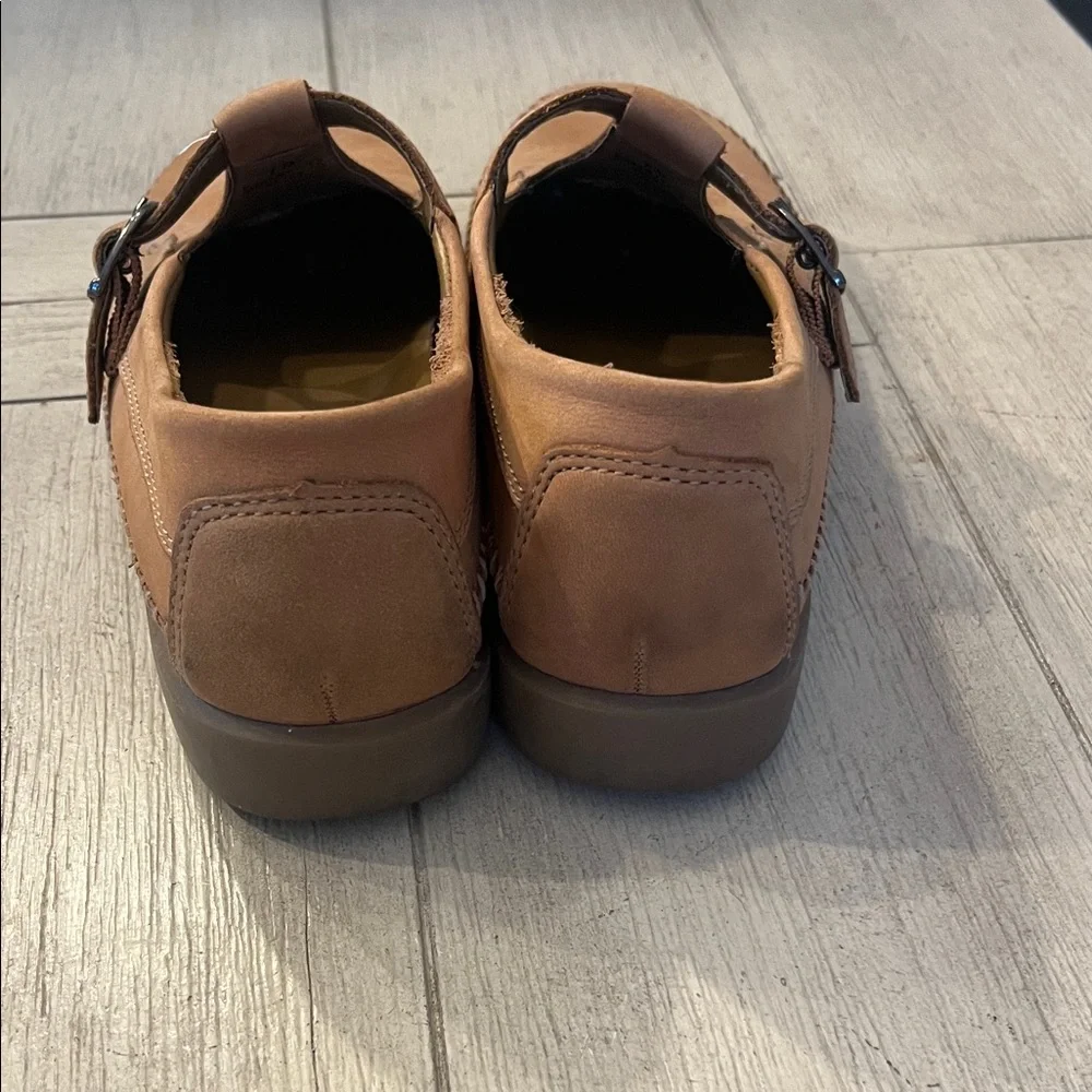 Dex Women's Tan Loafers - Picture 4 of 6